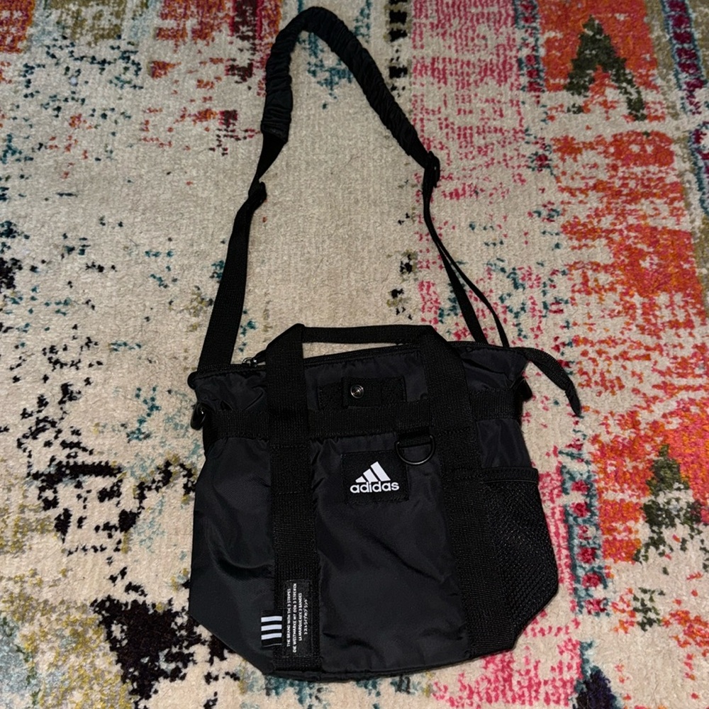 Essential Mini Tote Crossbody Black Bag. Used once. In great condition!